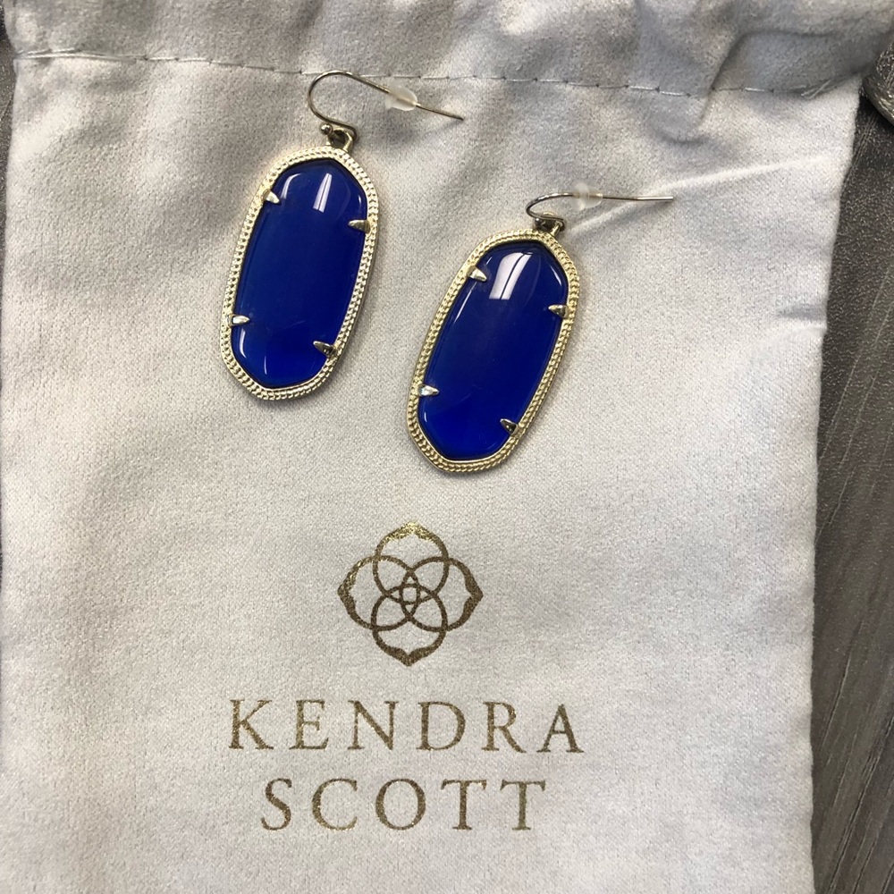 Kendra Scott Elle earrings